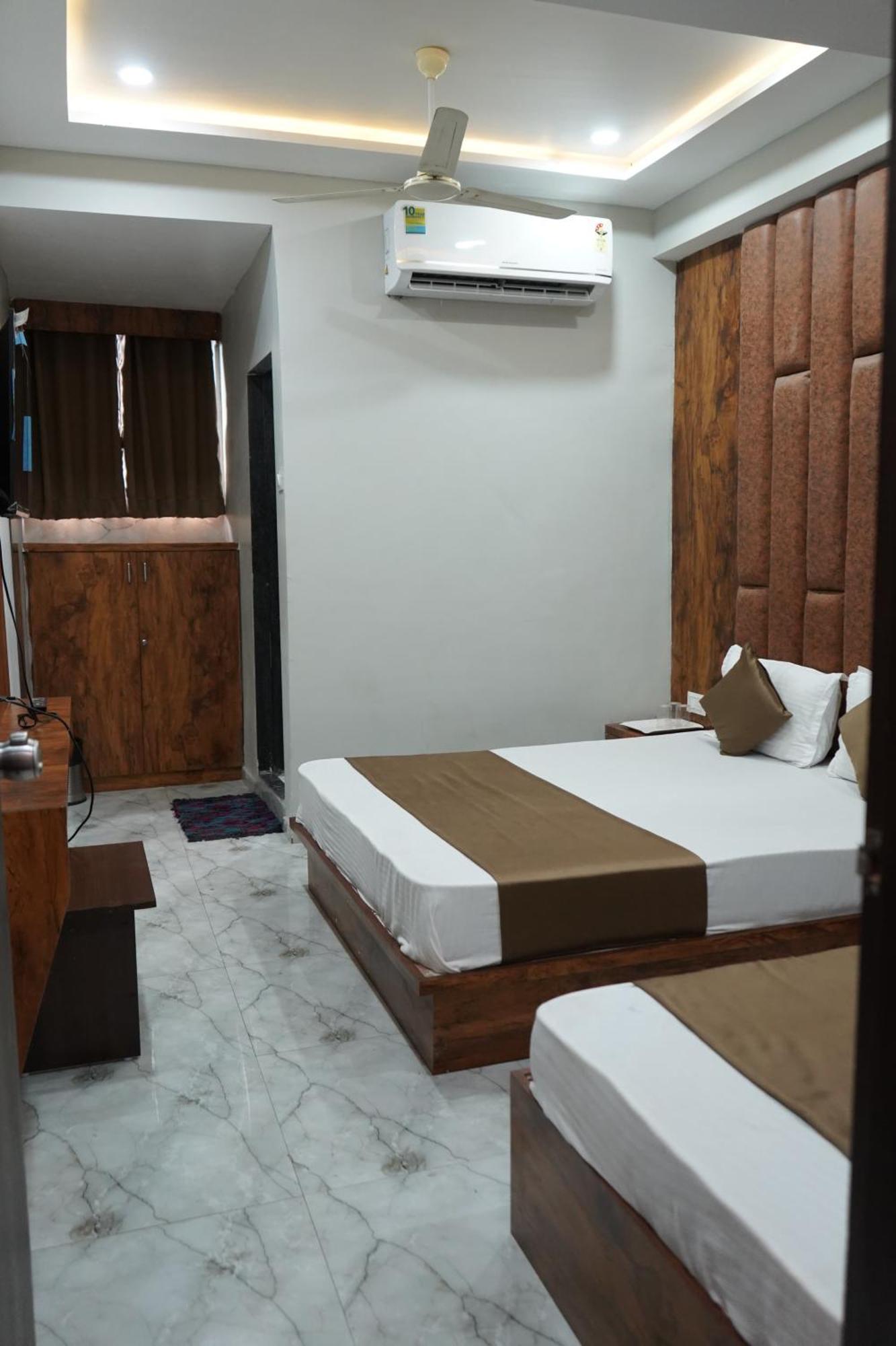 Hotel Pr Villa 甘地讷格尔 外观 照片